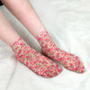 Atmungsaktive Blumensocken