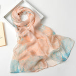 Eleganter Schal Mit Farbverlauf