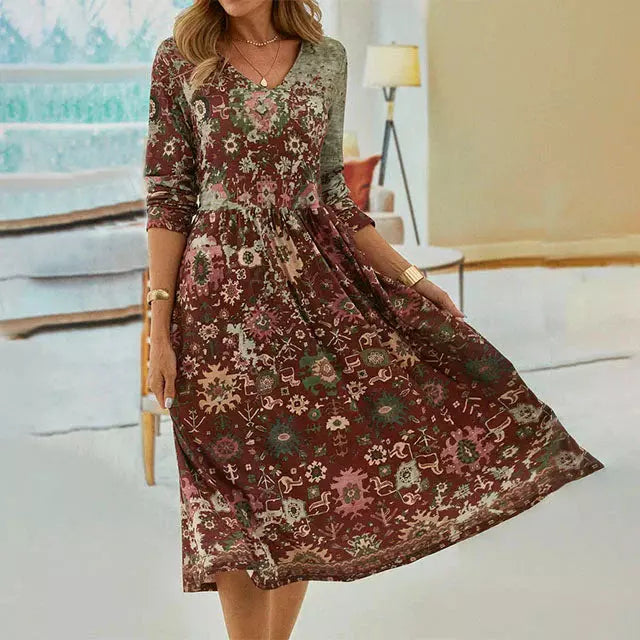 Bedrucktes Kleid Im Vintage-Ethno-Stil